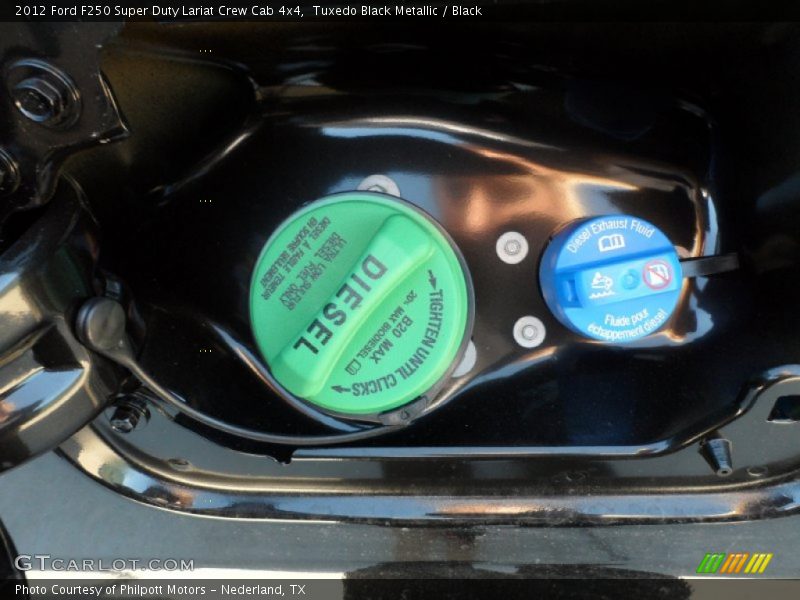 Tuxedo Black Metallic / Black 2012 Ford F250 Super Duty Lariat Crew Cab 4x4