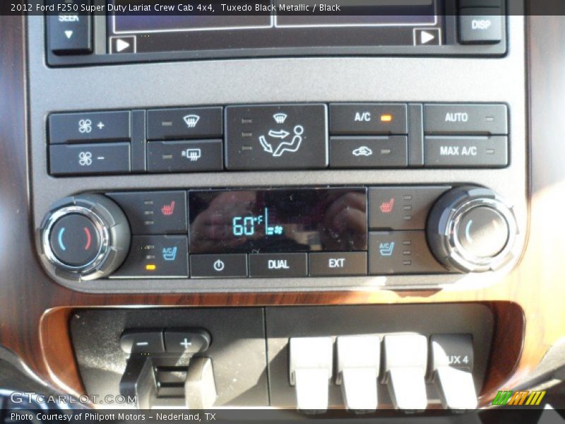 Tuxedo Black Metallic / Black 2012 Ford F250 Super Duty Lariat Crew Cab 4x4