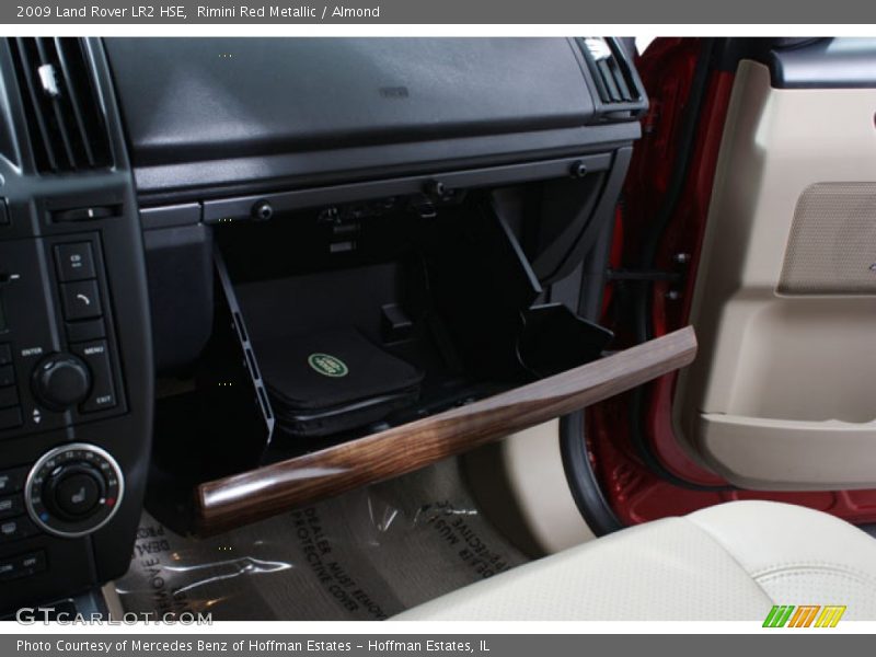 Rimini Red Metallic / Almond 2009 Land Rover LR2 HSE