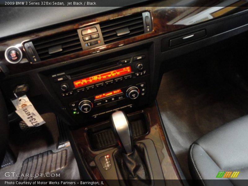 Jet Black / Black 2009 BMW 3 Series 328xi Sedan