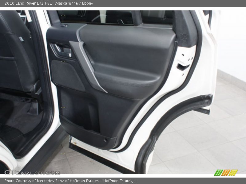 Alaska White / Ebony 2010 Land Rover LR2 HSE
