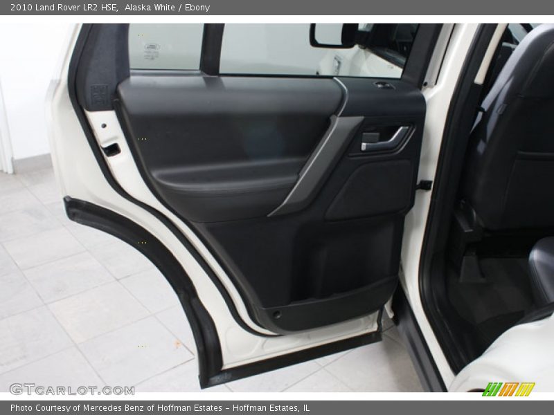 Alaska White / Ebony 2010 Land Rover LR2 HSE