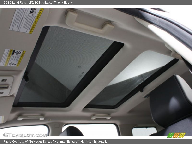 Alaska White / Ebony 2010 Land Rover LR2 HSE