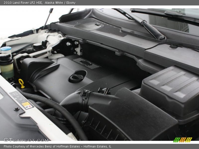Alaska White / Ebony 2010 Land Rover LR2 HSE