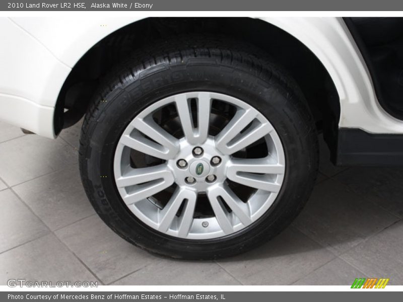 Alaska White / Ebony 2010 Land Rover LR2 HSE