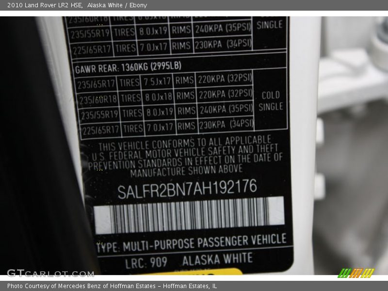 Alaska White / Ebony 2010 Land Rover LR2 HSE
