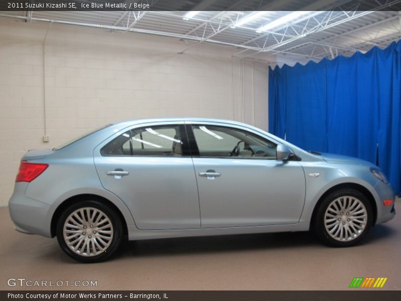 Ice Blue Metallic / Beige 2011 Suzuki Kizashi SE