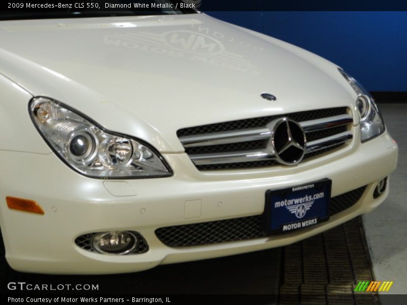 Diamond White Metallic / Black 2009 Mercedes-Benz CLS 550