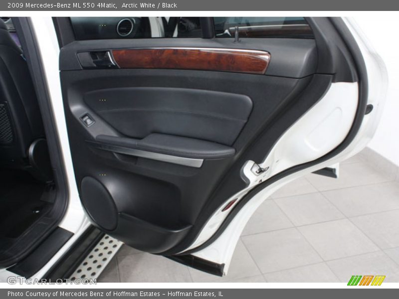 Arctic White / Black 2009 Mercedes-Benz ML 550 4Matic