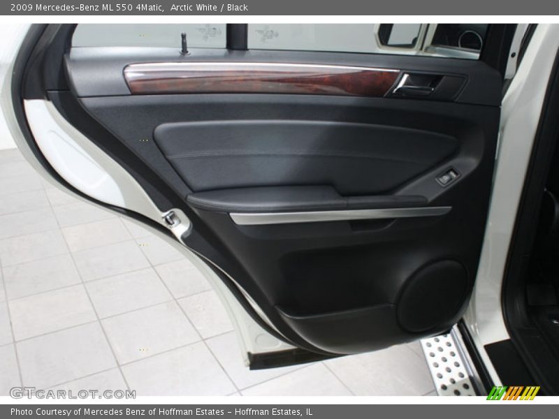 Arctic White / Black 2009 Mercedes-Benz ML 550 4Matic