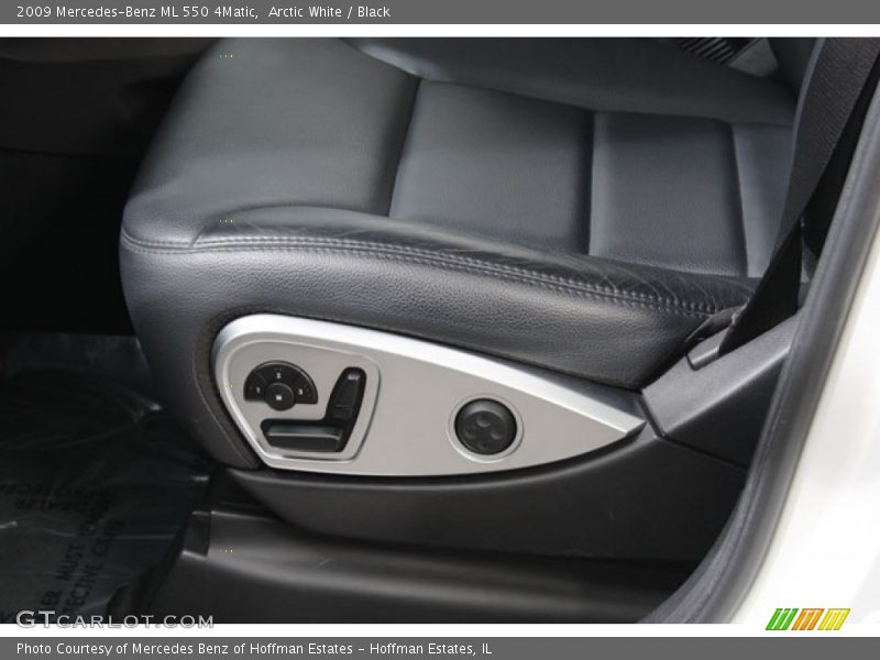 Arctic White / Black 2009 Mercedes-Benz ML 550 4Matic
