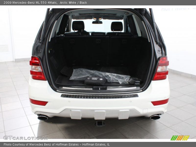 Arctic White / Black 2009 Mercedes-Benz ML 550 4Matic