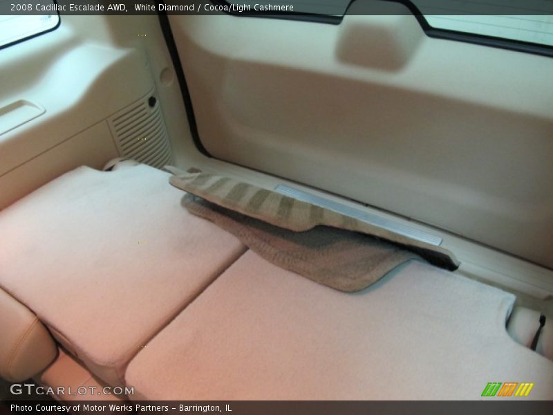 White Diamond / Cocoa/Light Cashmere 2008 Cadillac Escalade AWD