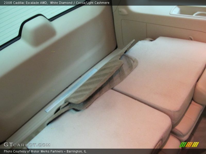 White Diamond / Cocoa/Light Cashmere 2008 Cadillac Escalade AWD
