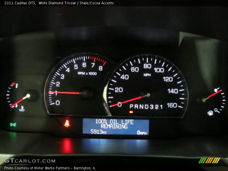 White Diamond Tricoat / Shale/Cocoa Accents 2011 Cadillac DTS