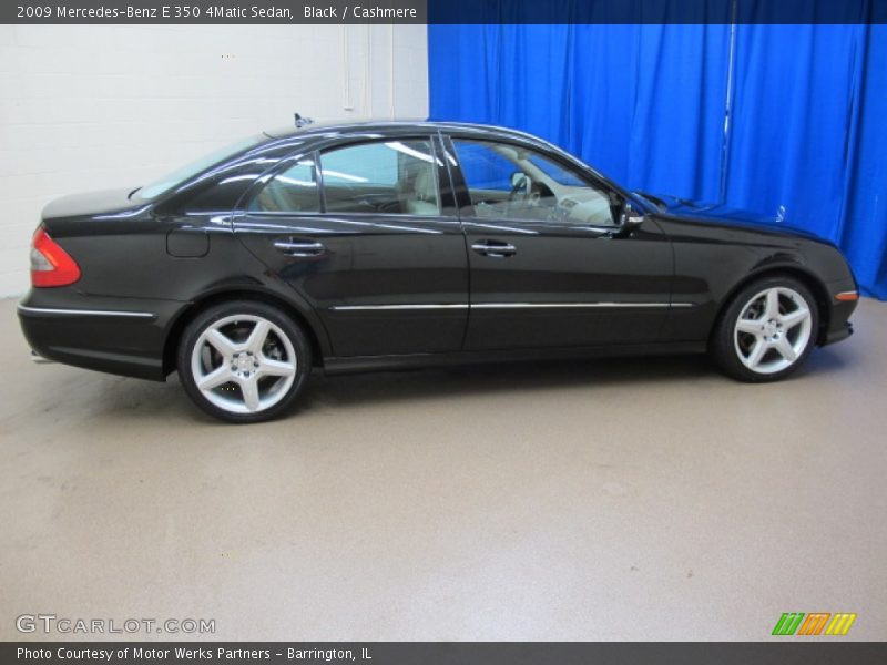 Black / Cashmere 2009 Mercedes-Benz E 350 4Matic Sedan