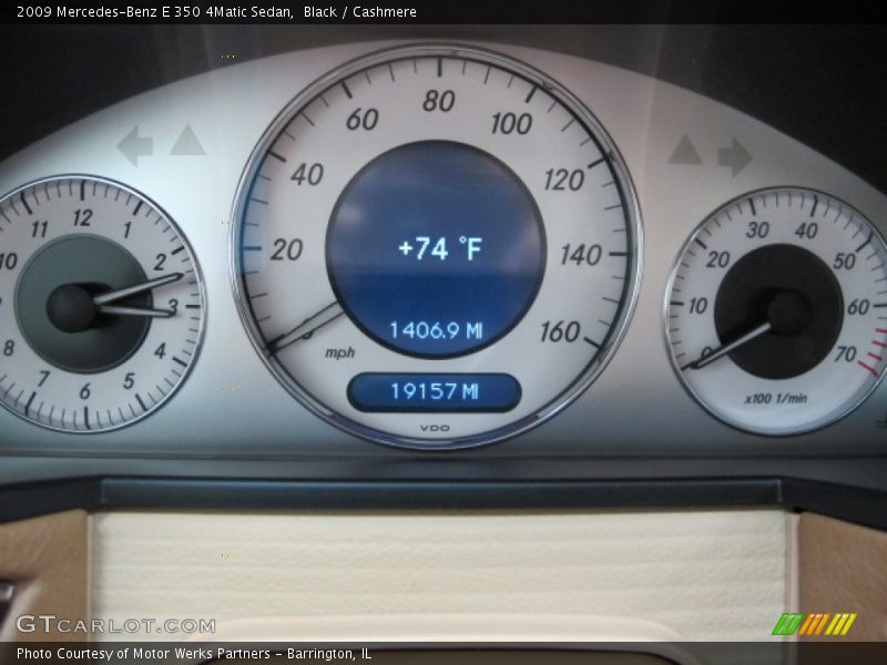 Black / Cashmere 2009 Mercedes-Benz E 350 4Matic Sedan