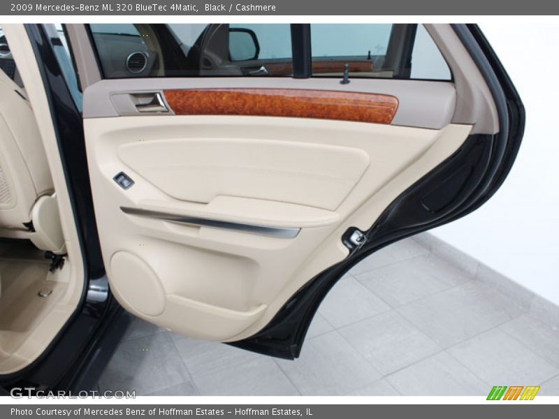 Black / Cashmere 2009 Mercedes-Benz ML 320 BlueTec 4Matic