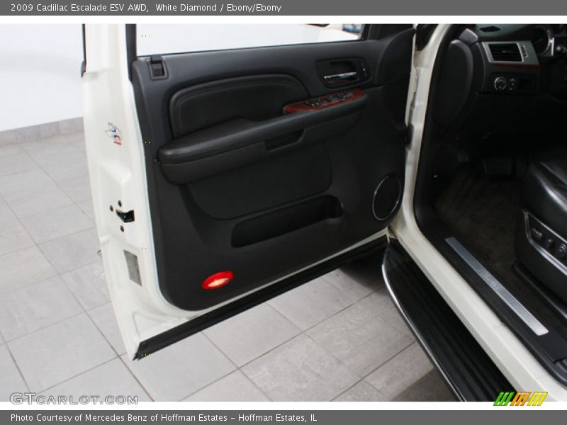 White Diamond / Ebony/Ebony 2009 Cadillac Escalade ESV AWD