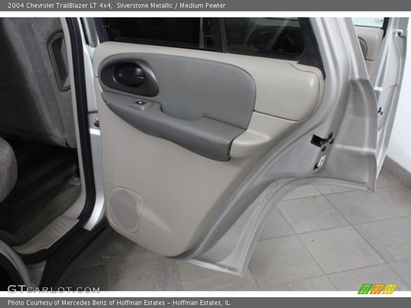 Silverstone Metallic / Medium Pewter 2004 Chevrolet TrailBlazer LT 4x4