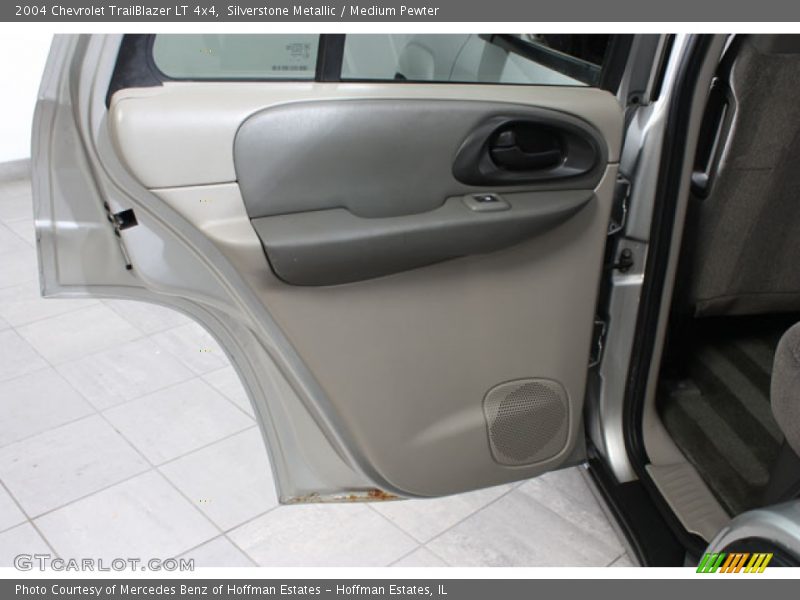 Silverstone Metallic / Medium Pewter 2004 Chevrolet TrailBlazer LT 4x4