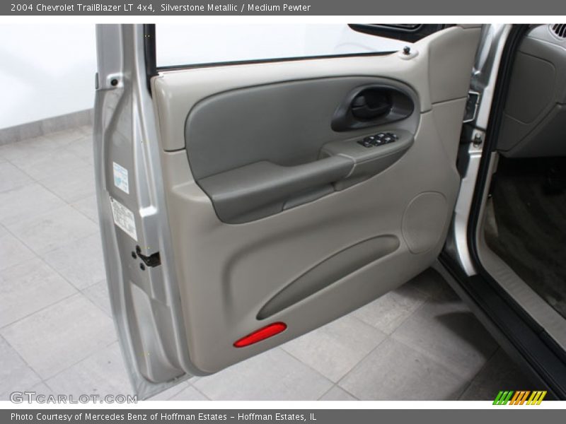 Silverstone Metallic / Medium Pewter 2004 Chevrolet TrailBlazer LT 4x4