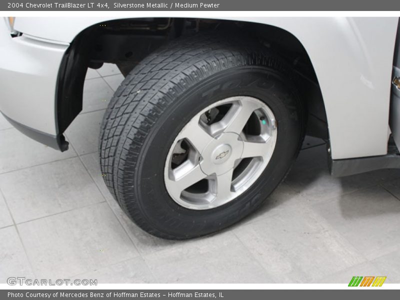 Silverstone Metallic / Medium Pewter 2004 Chevrolet TrailBlazer LT 4x4