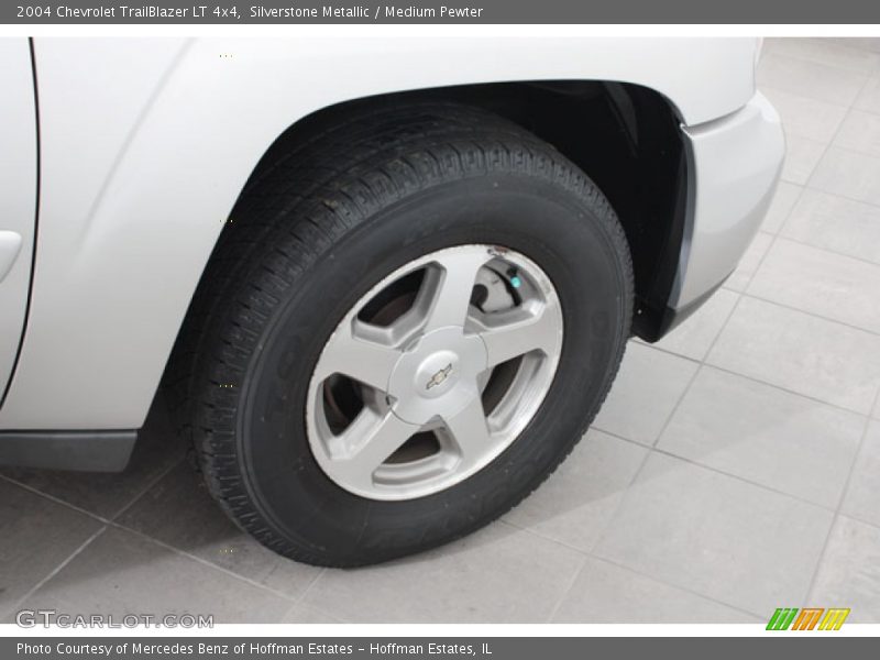 Silverstone Metallic / Medium Pewter 2004 Chevrolet TrailBlazer LT 4x4