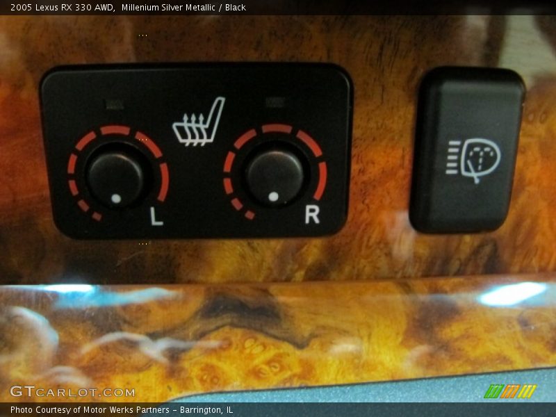 Millenium Silver Metallic / Black 2005 Lexus RX 330 AWD