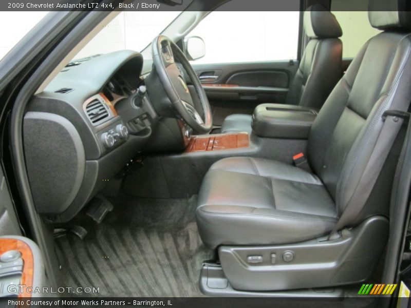  2009 Avalanche LTZ 4x4 Ebony Interior