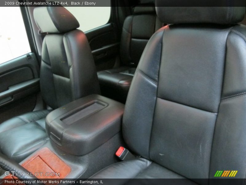 Black / Ebony 2009 Chevrolet Avalanche LTZ 4x4