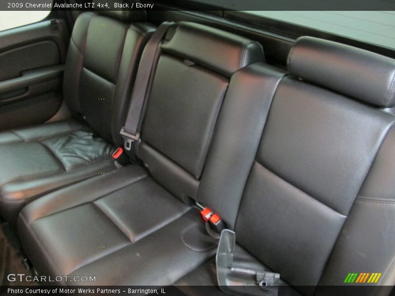 Black / Ebony 2009 Chevrolet Avalanche LTZ 4x4