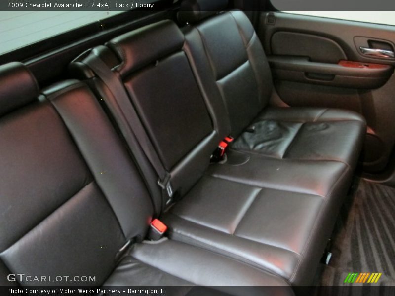 Black / Ebony 2009 Chevrolet Avalanche LTZ 4x4