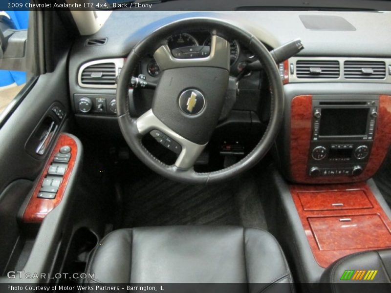 Black / Ebony 2009 Chevrolet Avalanche LTZ 4x4