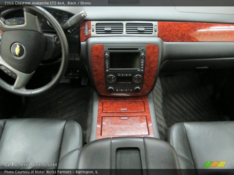 Black / Ebony 2009 Chevrolet Avalanche LTZ 4x4