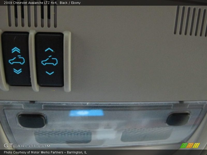 Black / Ebony 2009 Chevrolet Avalanche LTZ 4x4