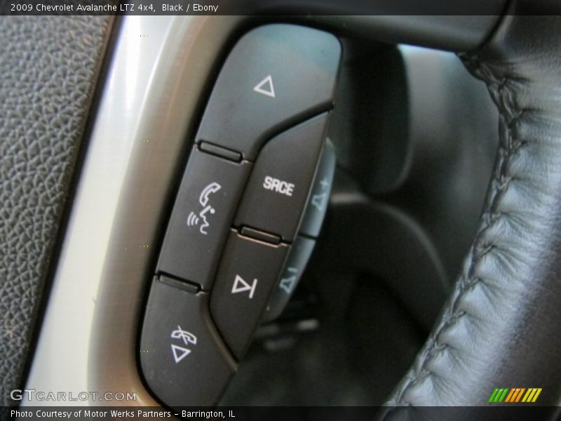 Black / Ebony 2009 Chevrolet Avalanche LTZ 4x4