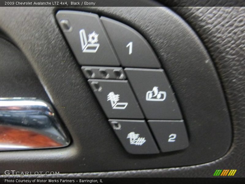 Black / Ebony 2009 Chevrolet Avalanche LTZ 4x4