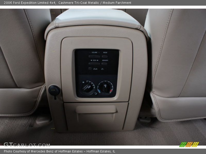 Cashmere Tri-Coat Metallic / Medium Parchment 2006 Ford Expedition Limited 4x4