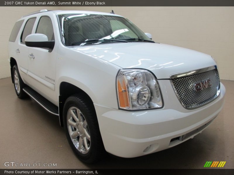 Summit White / Ebony Black 2007 GMC Yukon Denali AWD