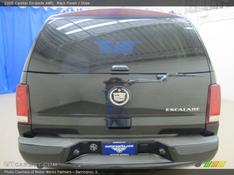 Black Raven / Shale 2005 Cadillac Escalade AWD