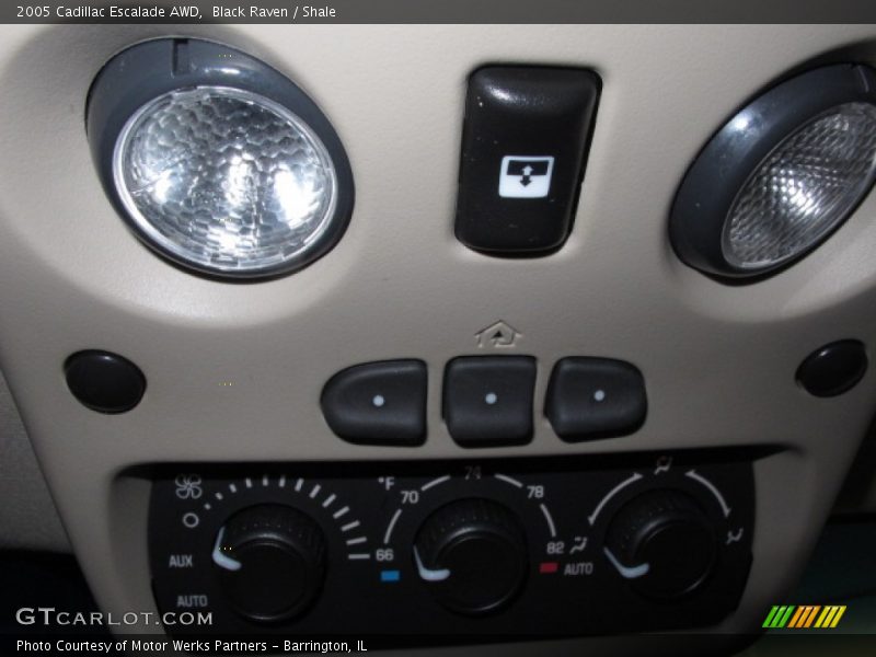 Black Raven / Shale 2005 Cadillac Escalade AWD