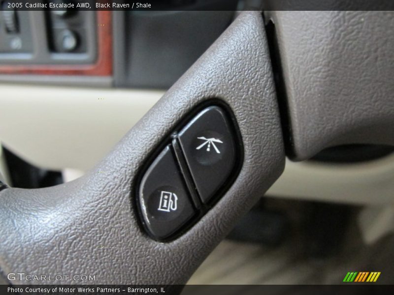 Black Raven / Shale 2005 Cadillac Escalade AWD