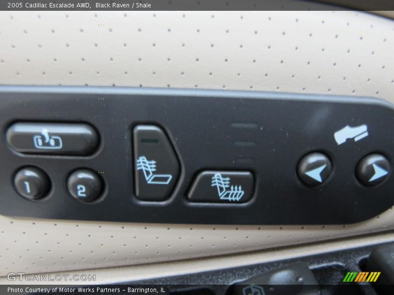 Black Raven / Shale 2005 Cadillac Escalade AWD