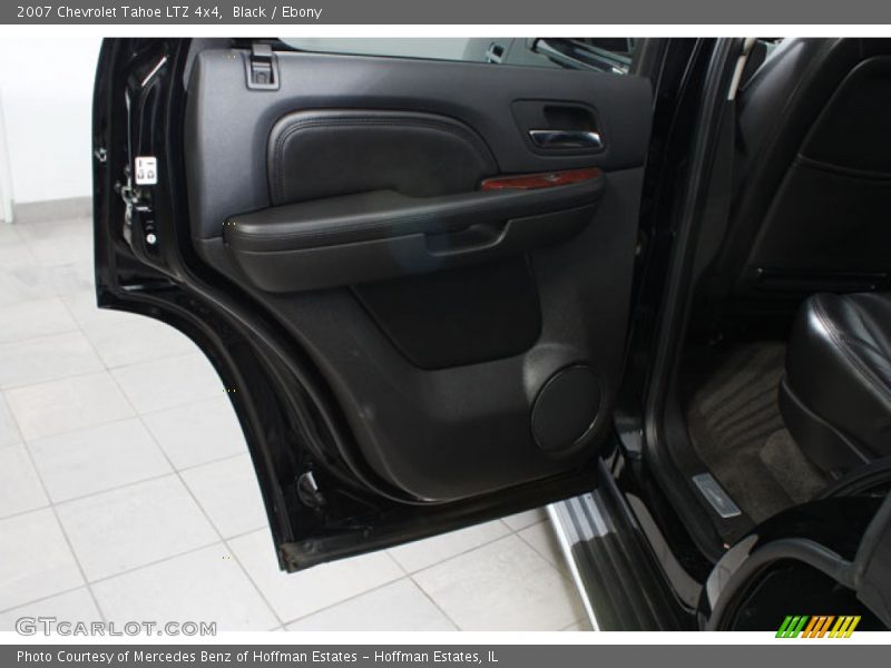 Black / Ebony 2007 Chevrolet Tahoe LTZ 4x4