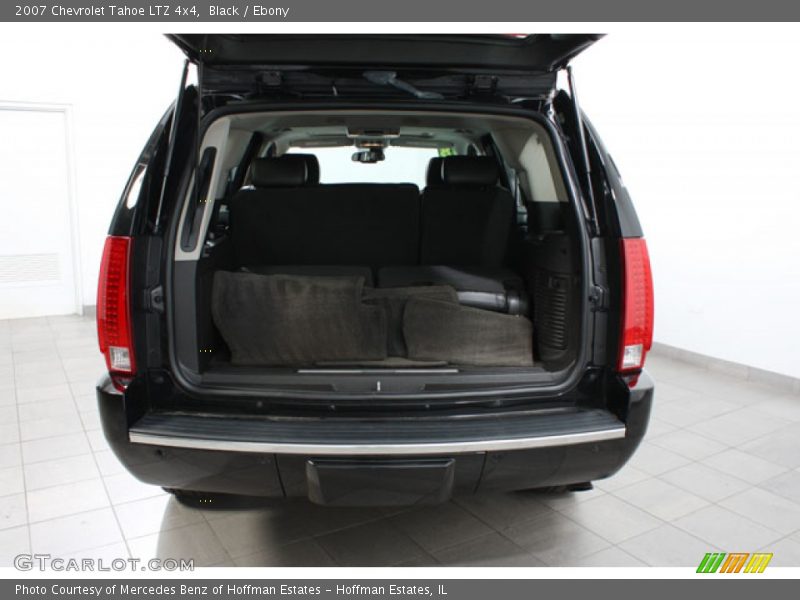  2007 Tahoe LTZ 4x4 Trunk