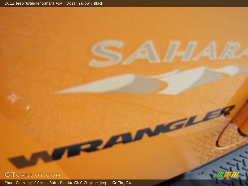 Dozer Yellow / Black 2012 Jeep Wrangler Sahara 4x4