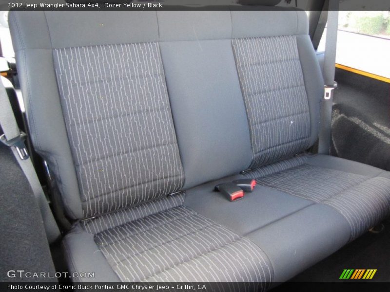  2012 Wrangler Sahara 4x4 Black Interior