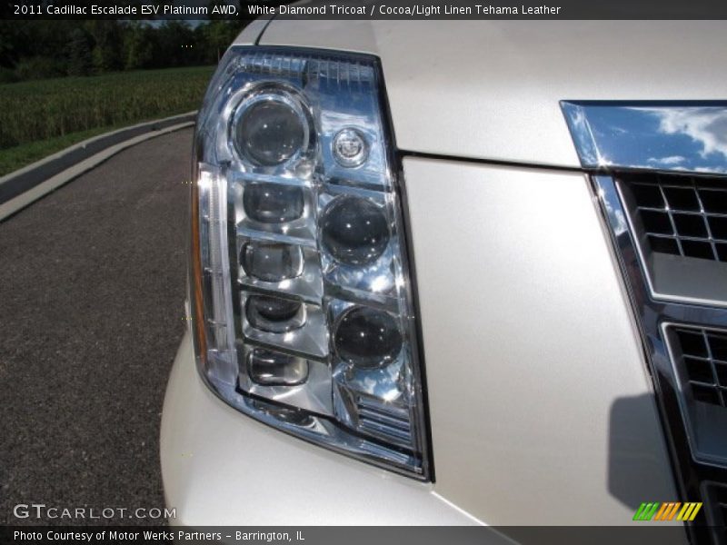 White Diamond Tricoat / Cocoa/Light Linen Tehama Leather 2011 Cadillac Escalade ESV Platinum AWD