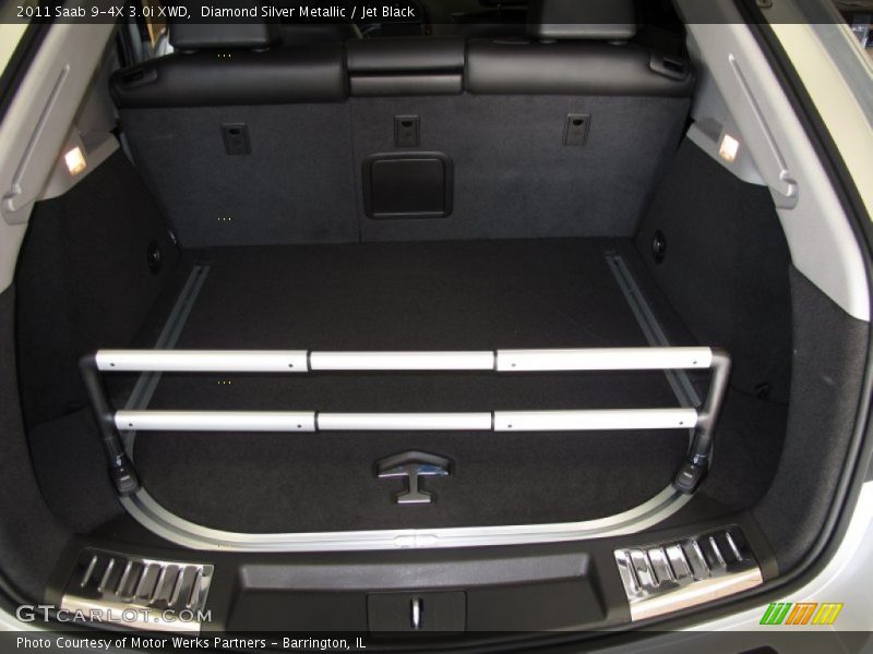  2011 9-4X 3.0i XWD Trunk